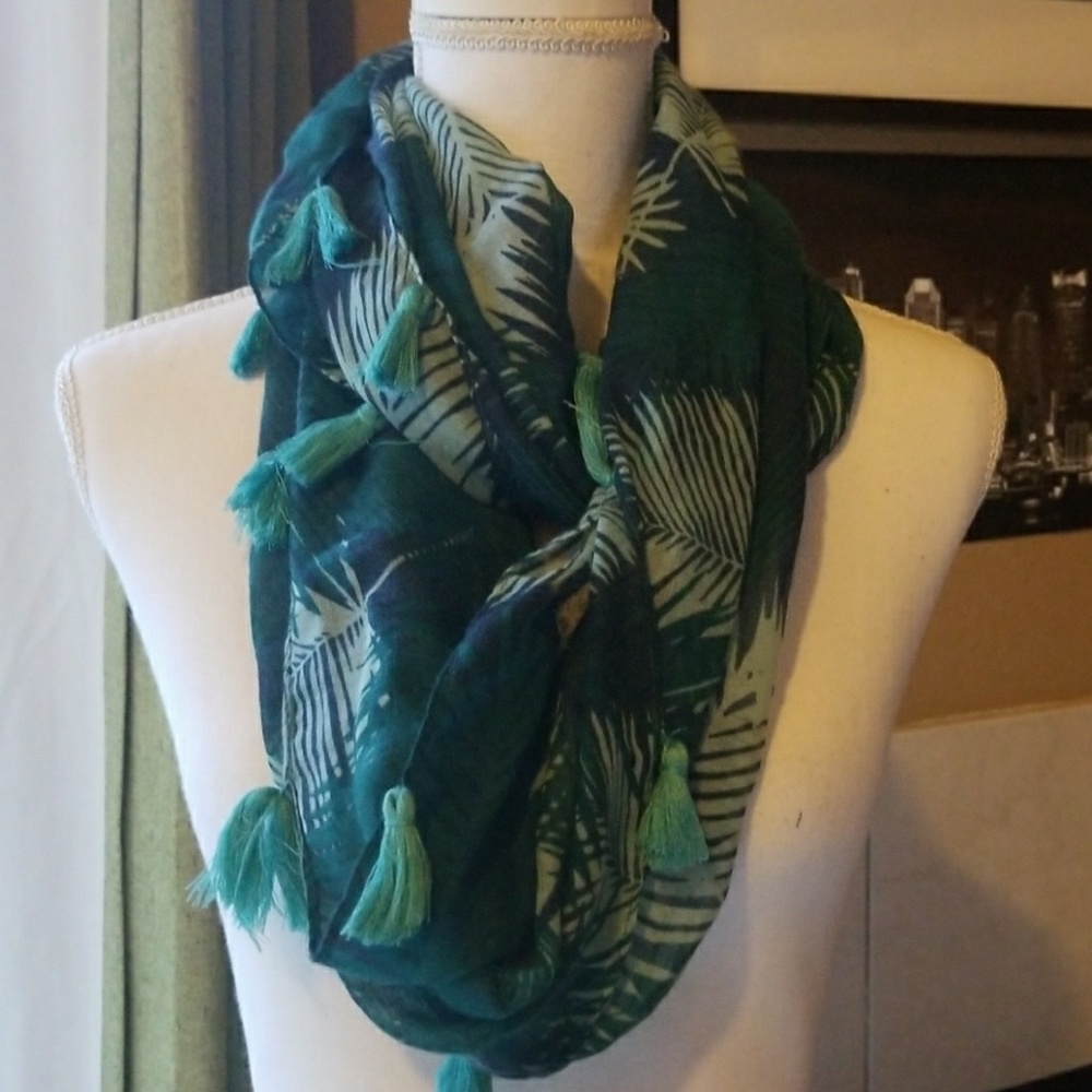 **Bundle** Scarves - image 1